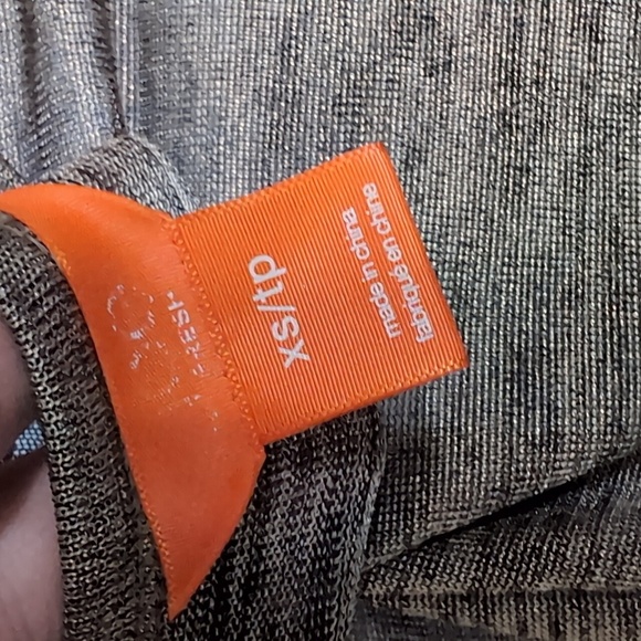 Joe Fresh Metallic Gold Semi Sheer Bracelet Sleeve Blouse Size Extra Small - Picture 5 of 6